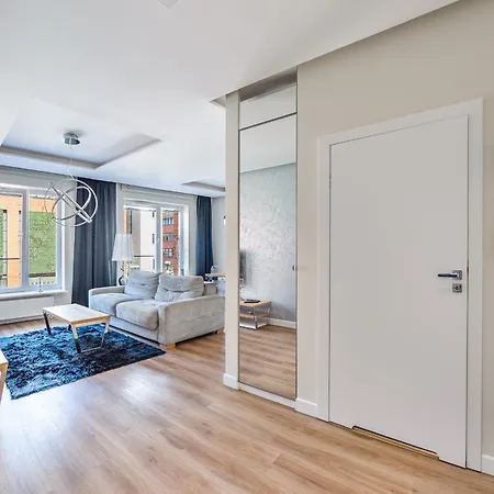 Audrey - Rajska 8 Old Town Apartment